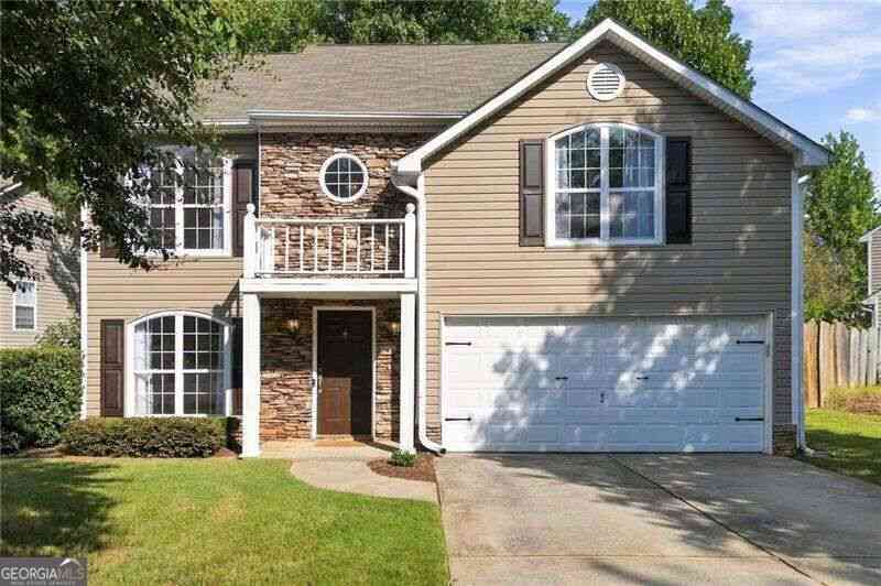Homes For Sale - 4458 High Gate Drive NW<br/> Acworth, GA 30101
