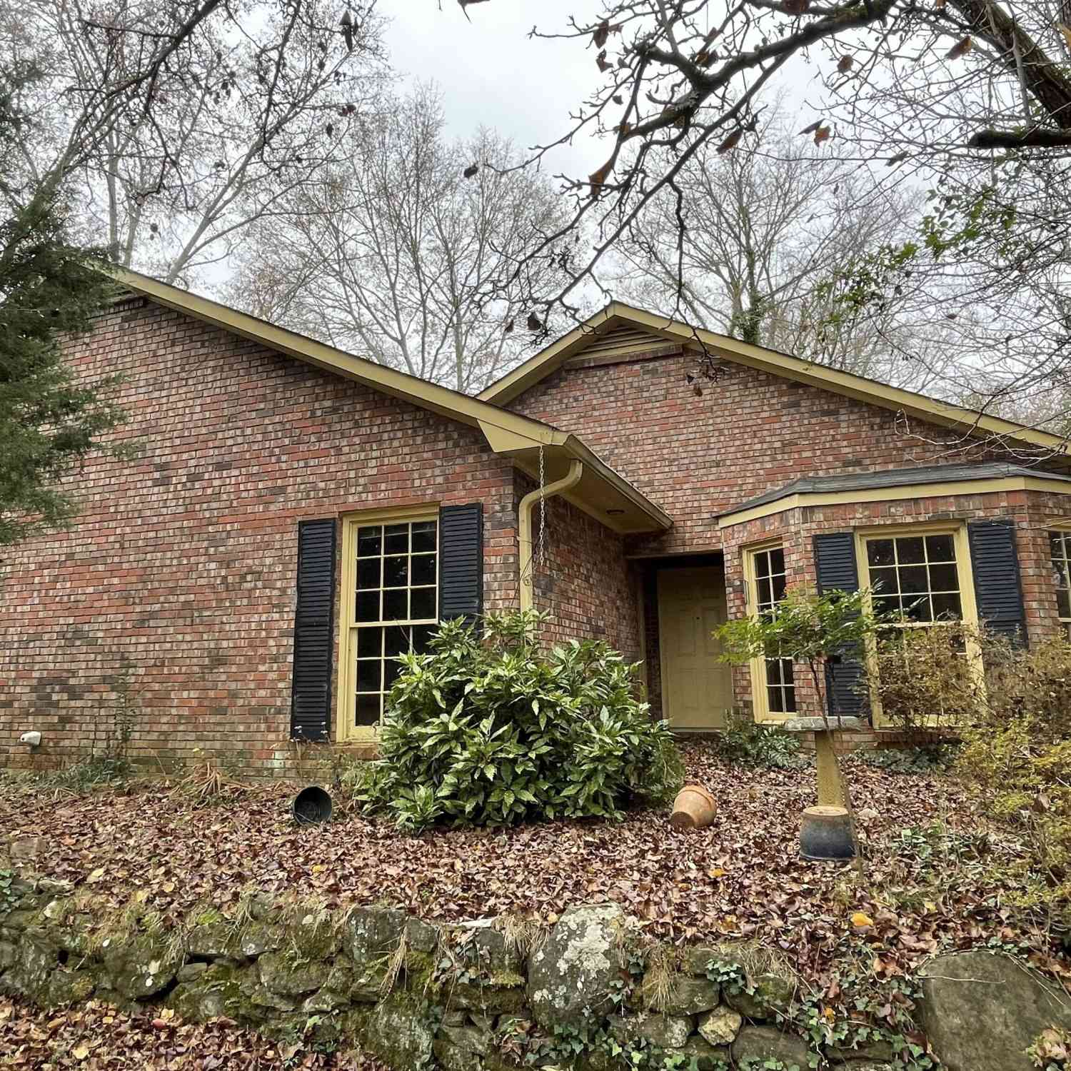 Homes For Sale - 607 Piney Woods Drive<br/> Troup County, Lagrange, GA 30240