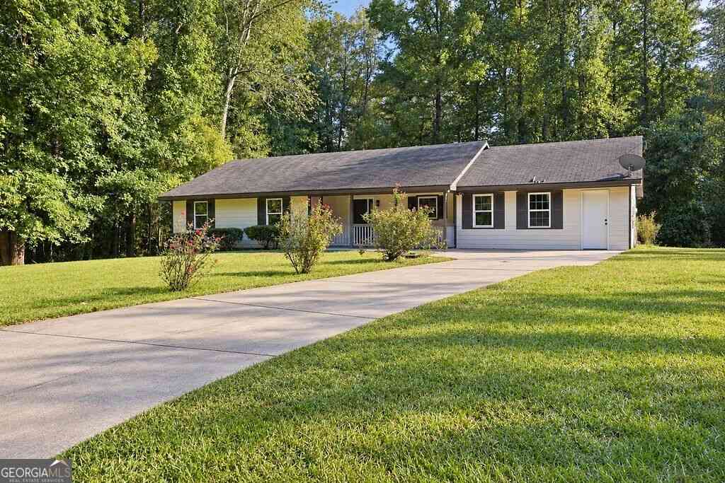 Homes For Sale - 190 Mountain View Circle<br/> Covington, GA 30016