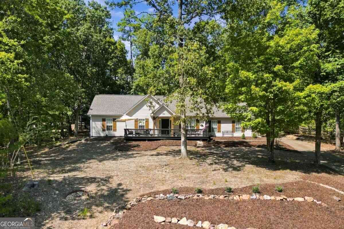 Homes For Sale - 130 Walnut Court<br/> Waleska, GA 30183