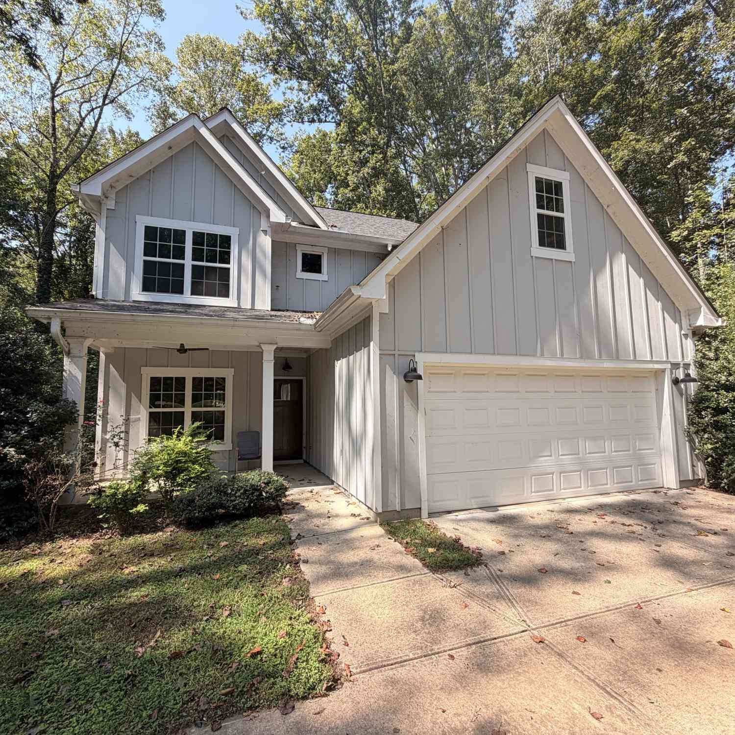 Homes For Sale - 8515 Lynn Drive<br/> Gainesville, GA 30506