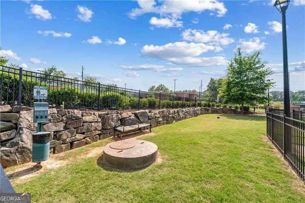 Townhouse For Sale - 352 Provenance Drive<br/> Sandy Springs, GA 30328
