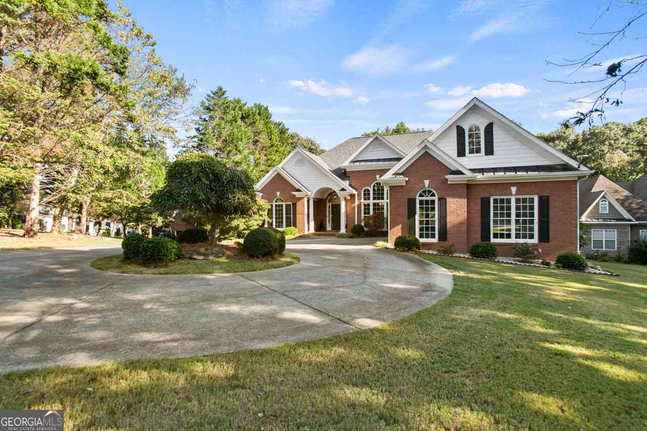 Homes For Sale - 8645 Anchor On Lanier Court<br/> Forsyth County, Gainesville, GA 30506