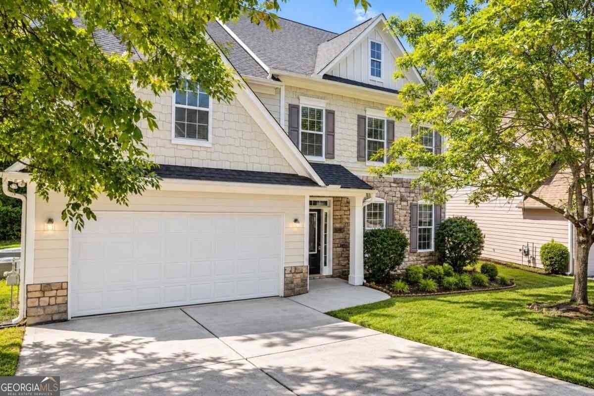 Homes For Sale - 1933 Temple Park Drive<br/> Gwinnett County, Loganville, GA 30052