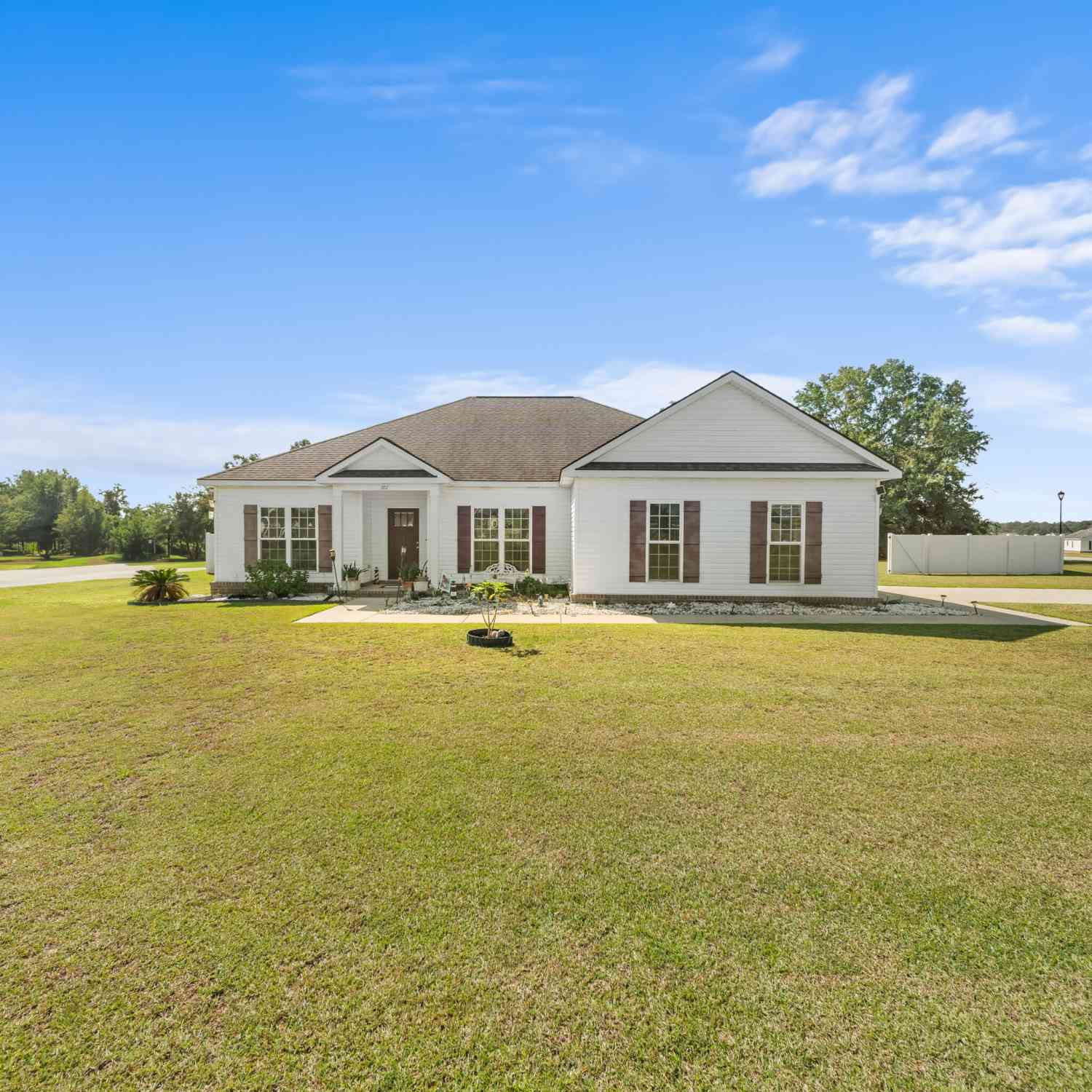 Homes For Sale - 101 Bridgewater Way<br/> Statesboro, GA 30458