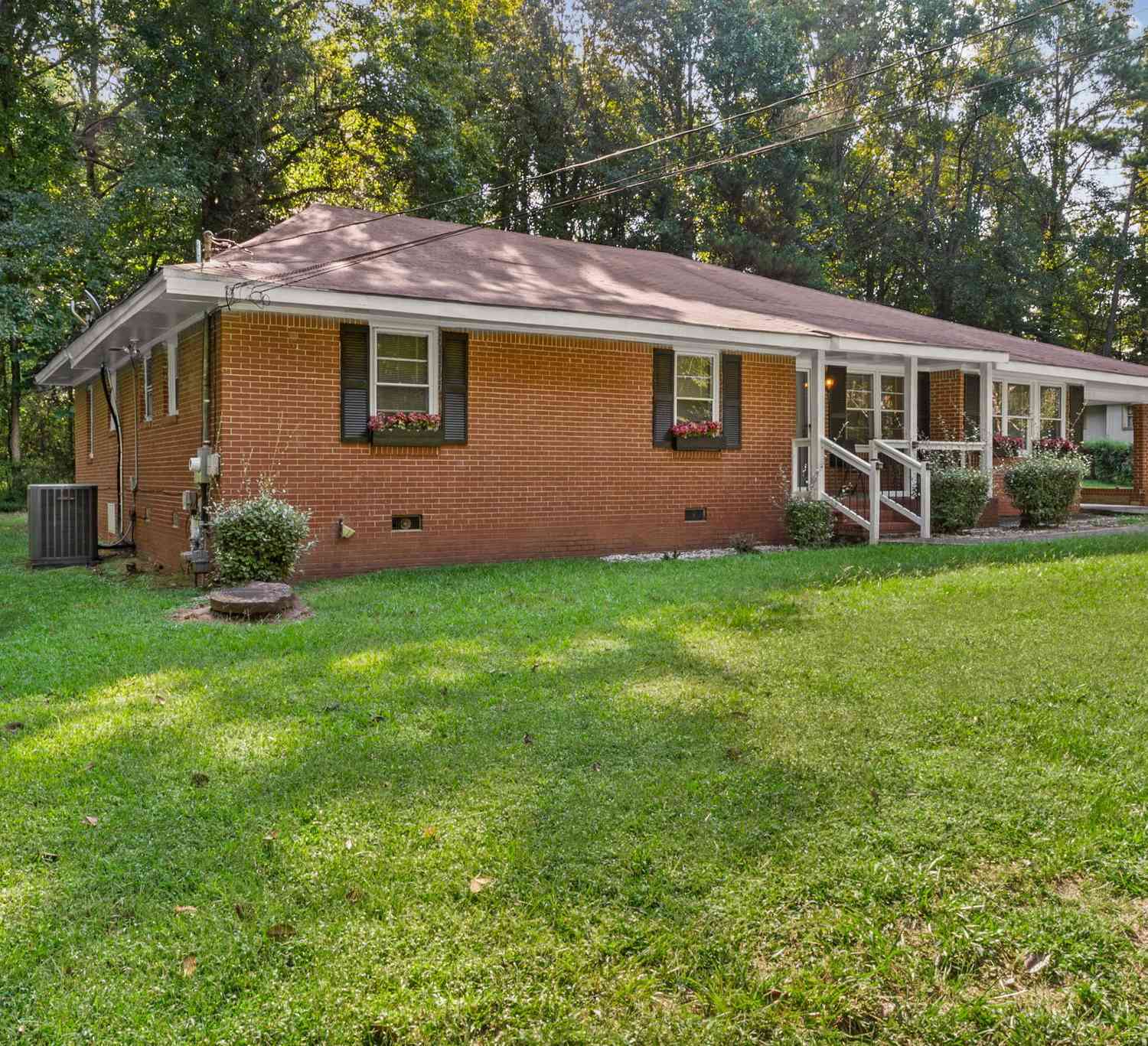 Homes For Sale - 41 Melvin Phillips Road<br/> Newnan, GA 30263