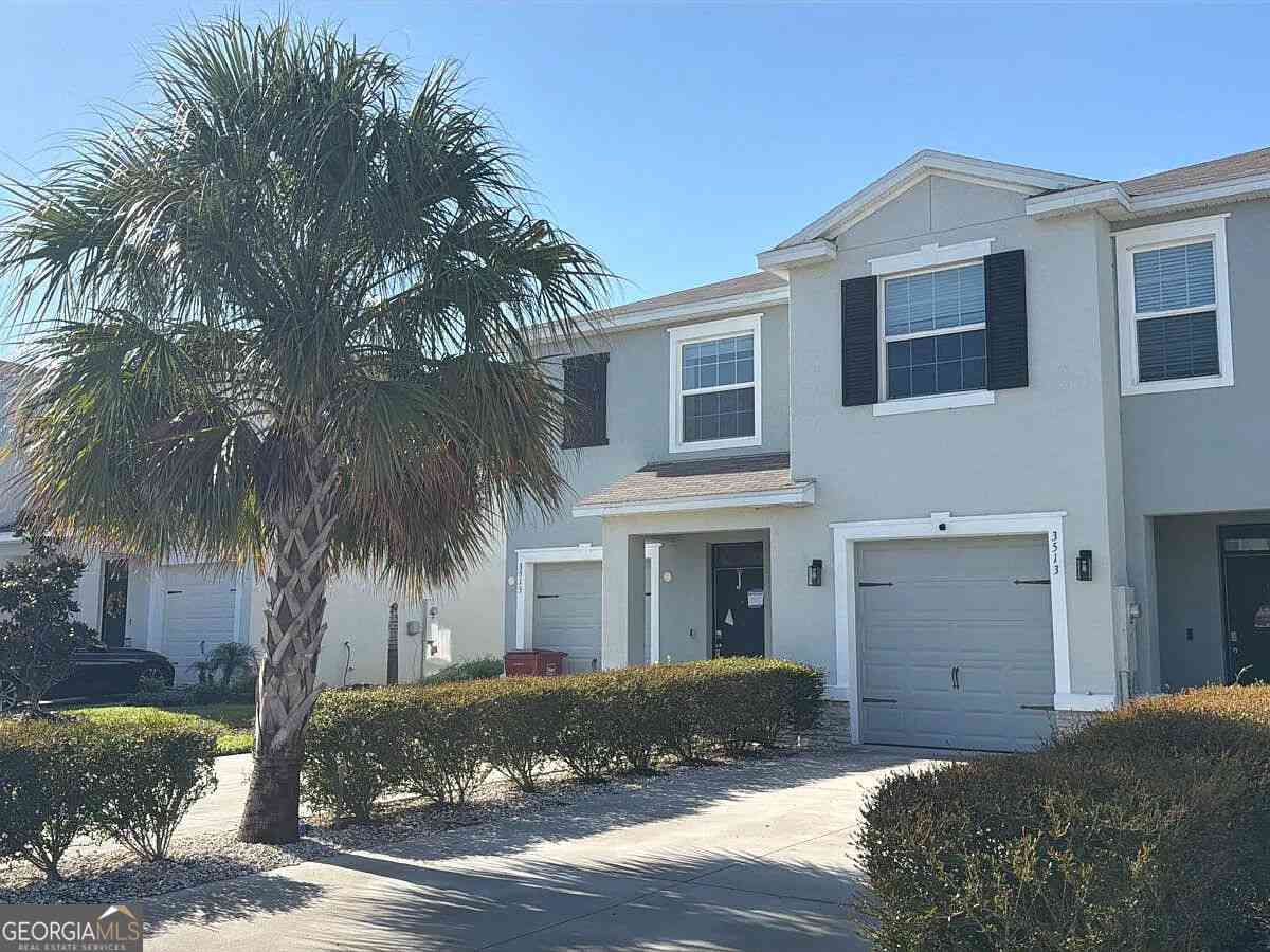 Townhouse For Sale - 3515 White Dandelion Court<br/> Plant City, FL 33565