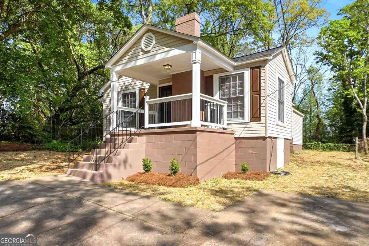 Homes For Sale - 751 Skyview Drive NE<br/> Marietta, GA 30060