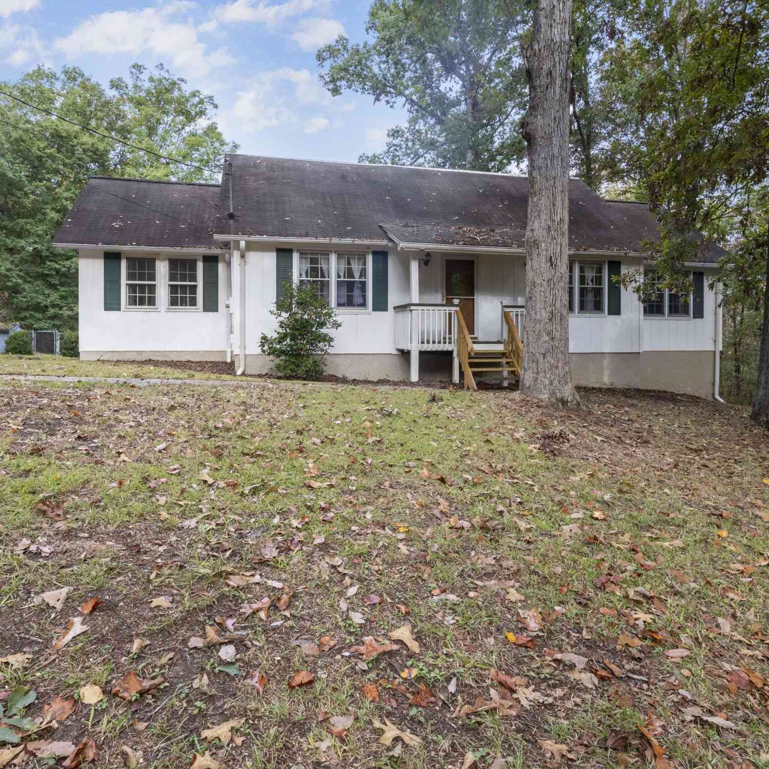 Homes For Sale - 82 Walton Way<br/> Monroe County, Juliette, GA 31046