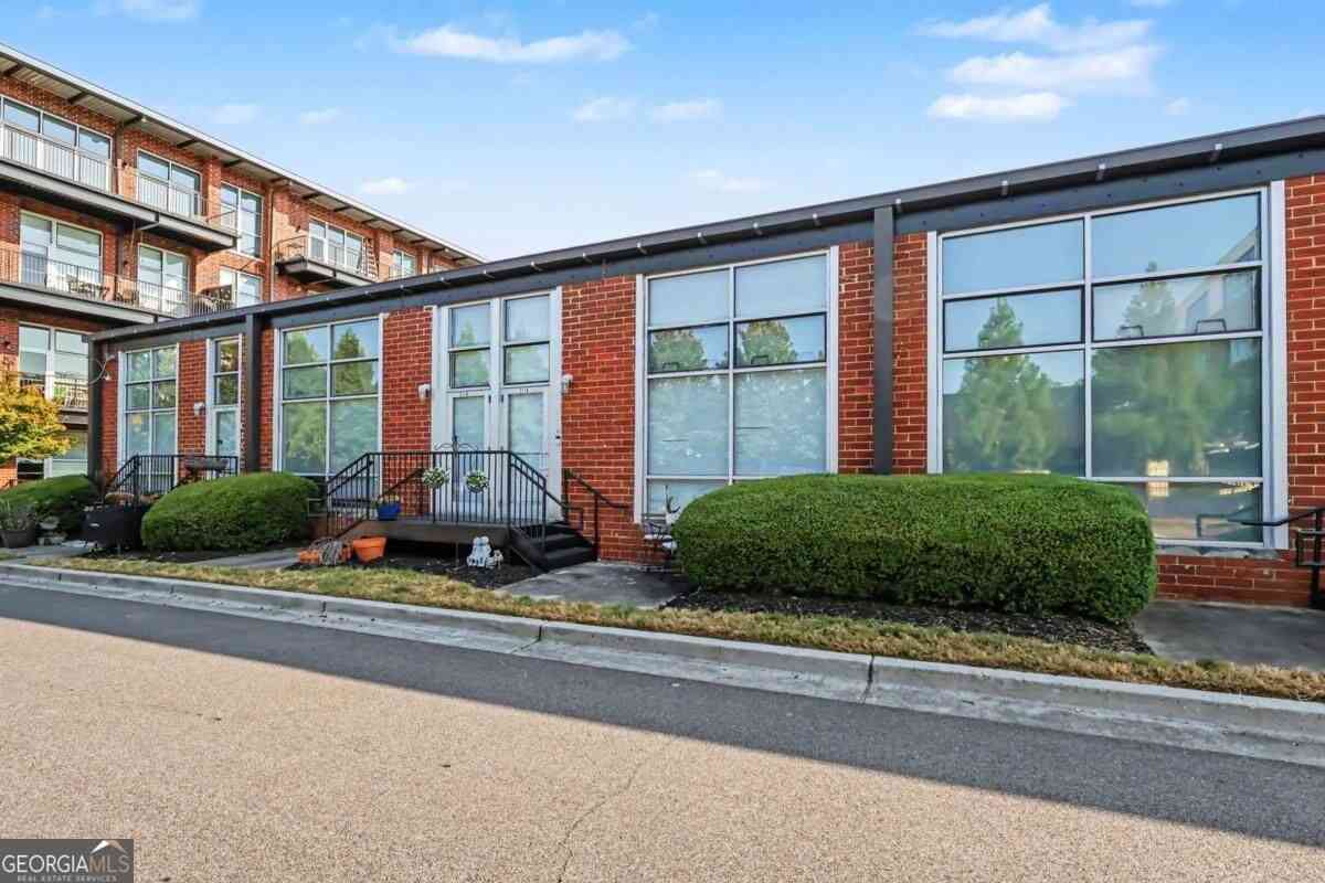 Condo For Sale - 5200 Peachtree Road #2114<br/> Atlanta, GA 30341