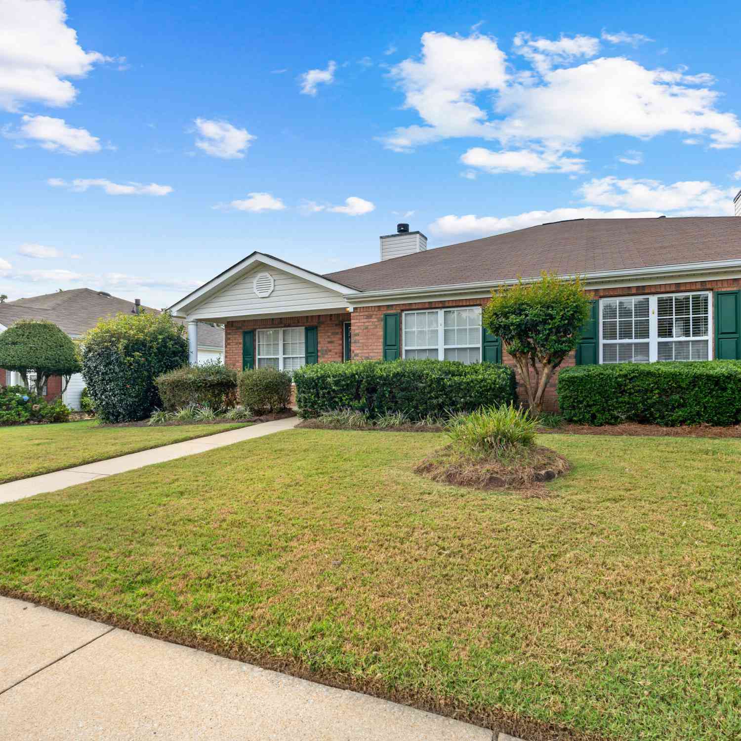 Townhouse For Sale - 270 Autumn Glen Circle<br/> Fayetteville, GA 30215