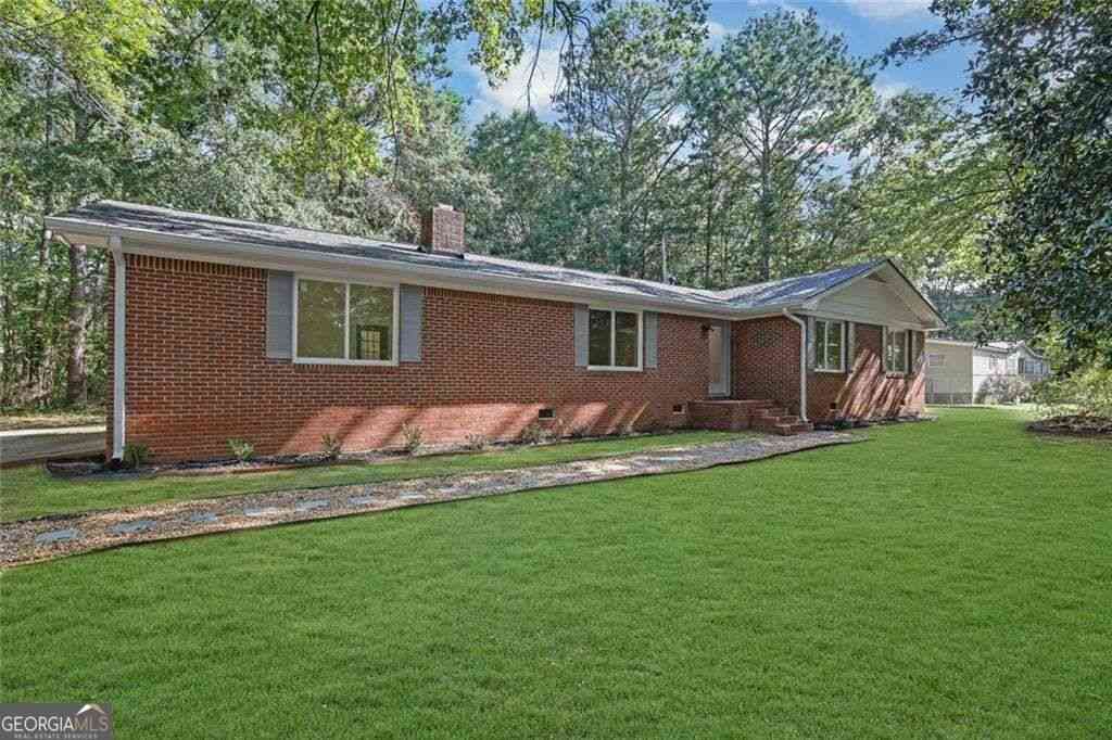 Homes For Sale - 1924 Mountain Creek Church Road NW<br/> Walton County, Monroe, GA 30656