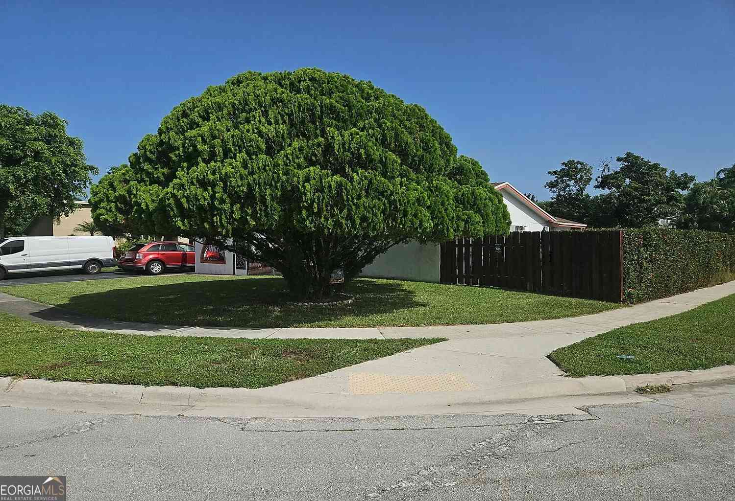 Homes For Sale - 5301 NW 32nd Court<br/> Margate, FL 33063