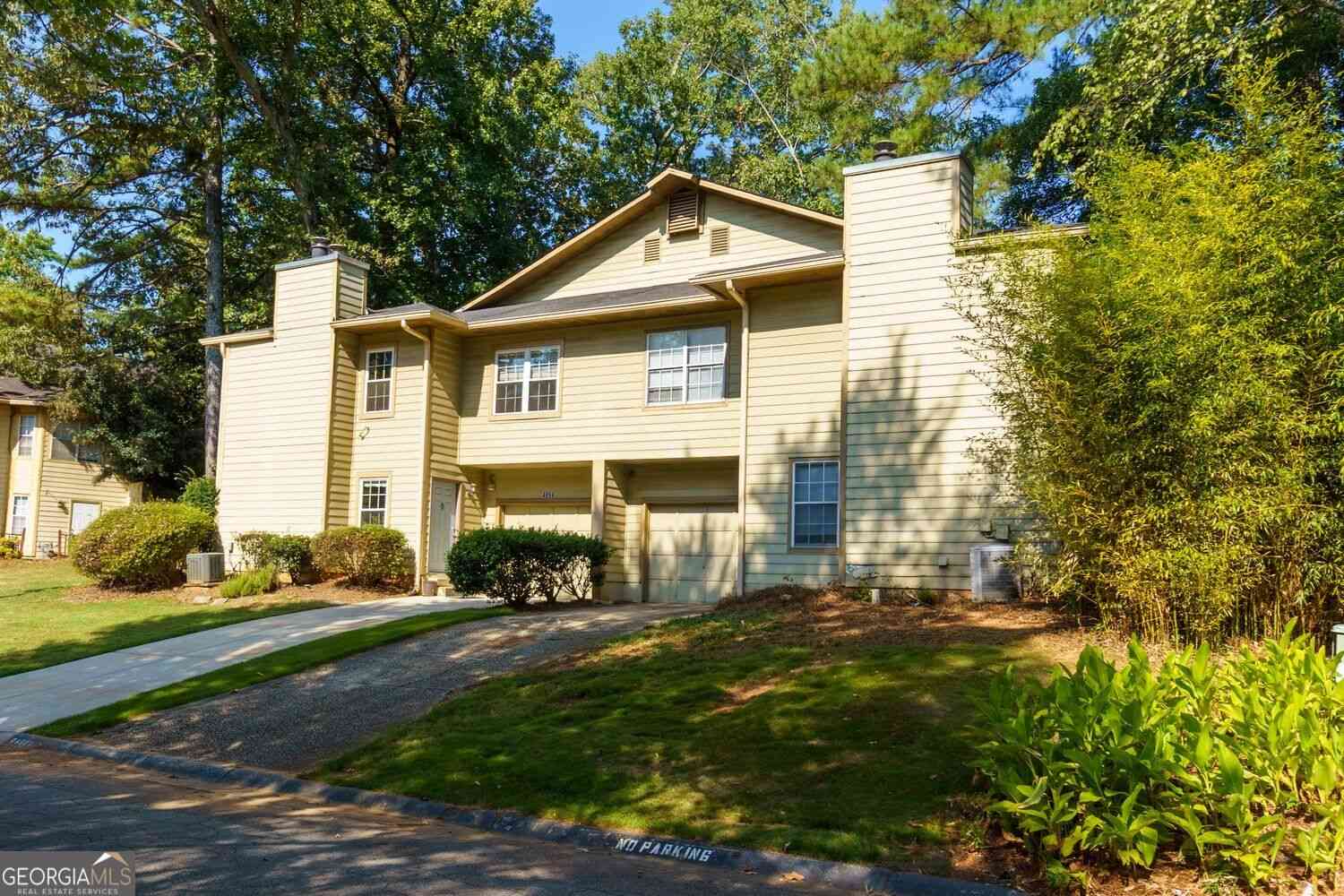 Townhouse For Sale - 4849 Wuthering Way<br/> Norcross, GA 30093