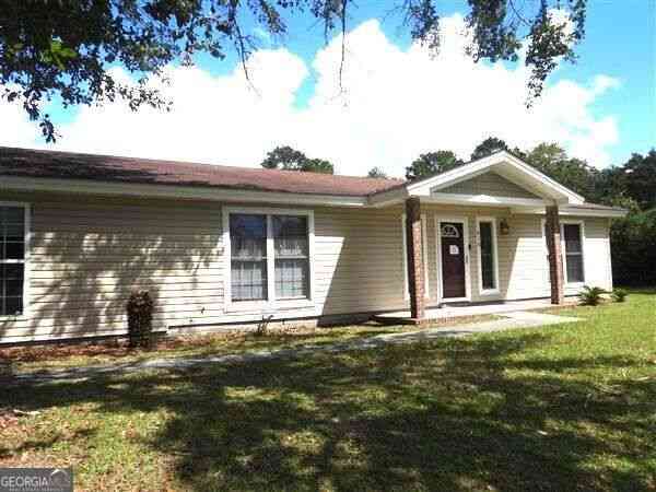 Homes For Sale - 618 Madison Drive<br/> Hinesville, GA 31313