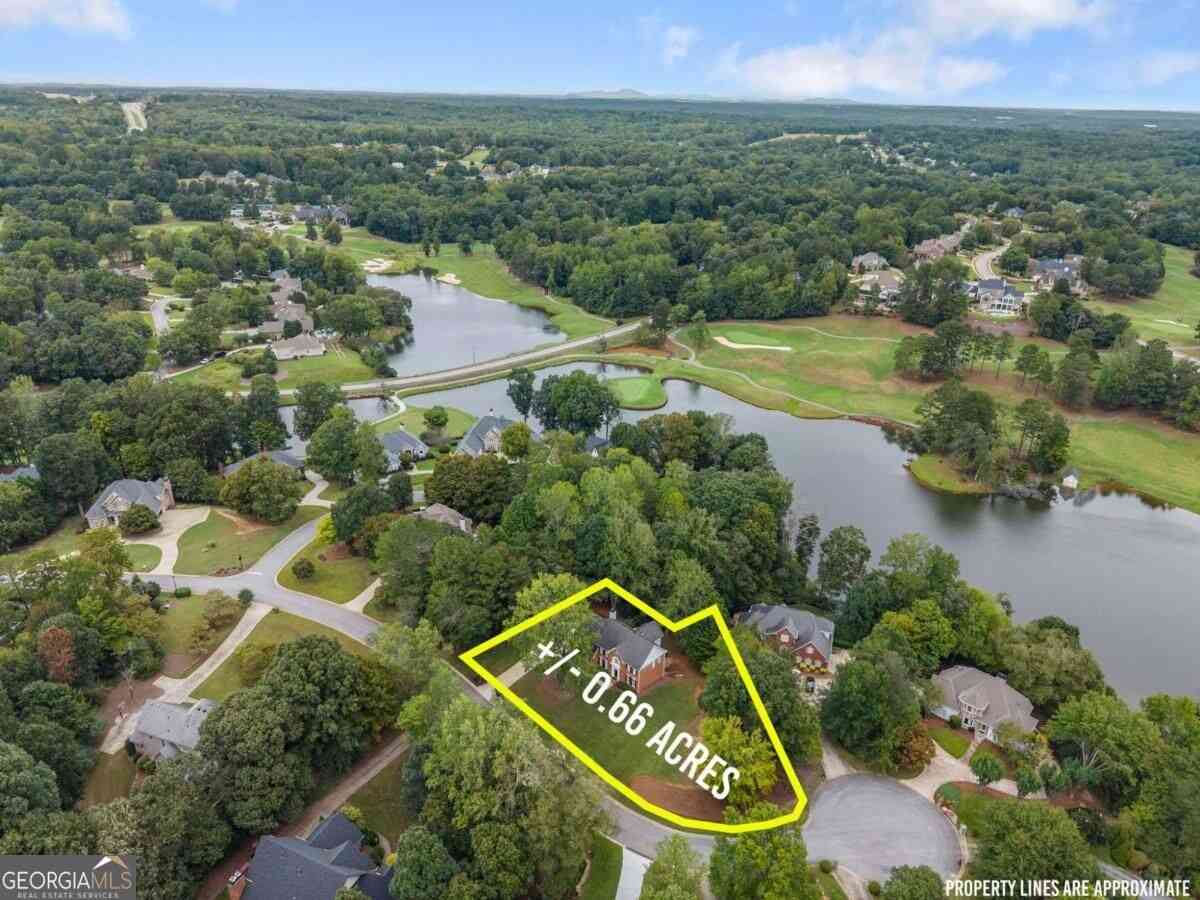 Homes For Sale - 4649 Windsor Drive<br/> Flowery Branch, GA 30542