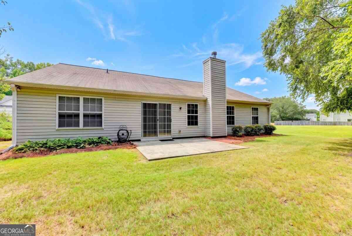 Homes For Sale - 3065 Evergreen Eve Crossing<br/> Dacula, GA 30019