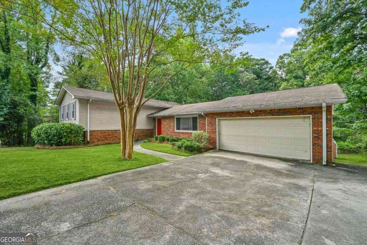 Homes For Sale - 2145 Datona Drive SW<br/> South Fulton, GA 30331