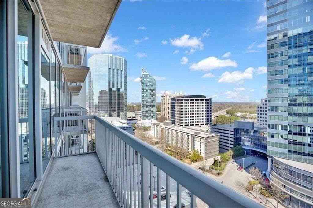 Condo For Sale - 3324 Peachtree Road NE #1307<br/> Atlanta, GA 30326