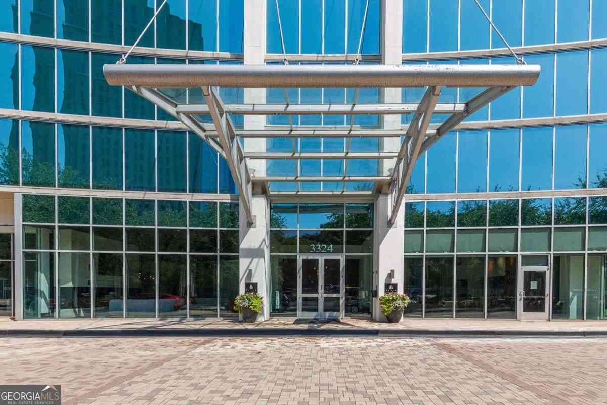 Condo For Sale - 3324 Peachtree Road NE #2804<br/> Atlanta, GA 30326