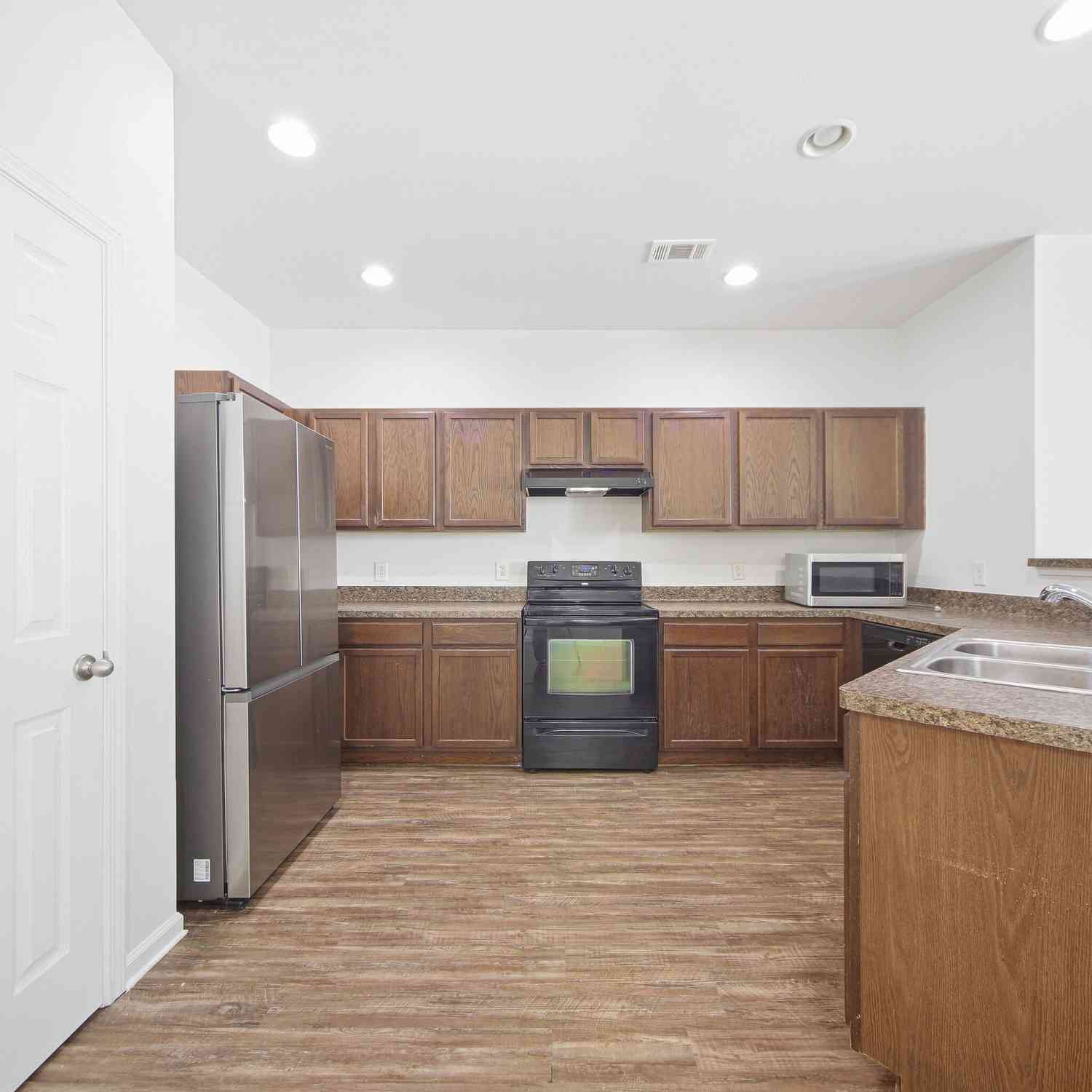Townhouse For Sale - 3318 Fernview Drive<br/> Lawrenceville, GA 30044