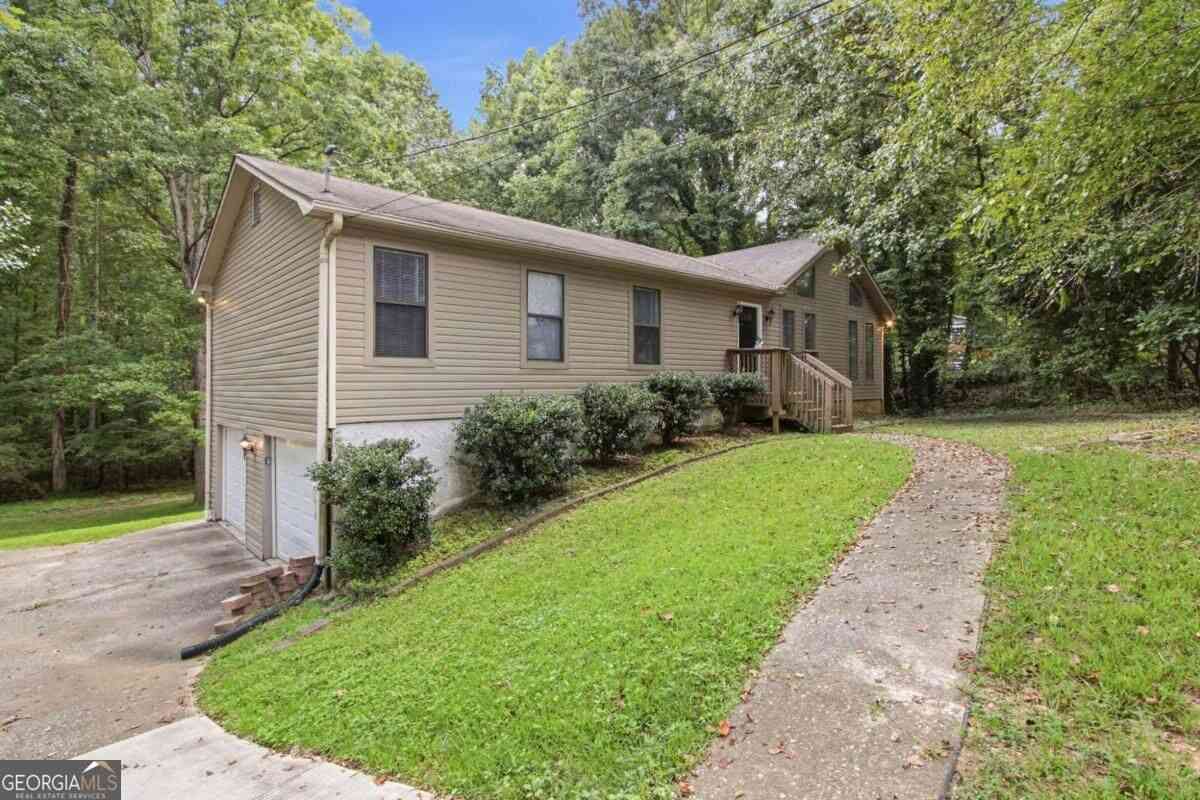 Homes For Sale - 5756 Lake Court NW<br/> Kennesaw, GA 30152