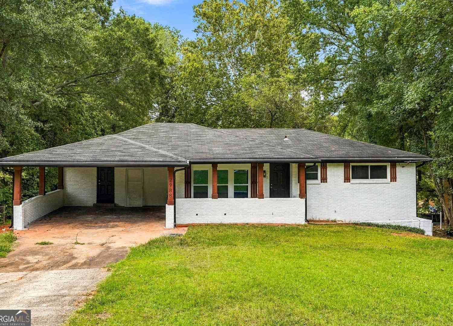 Homes For Sale - 2988 Valley Ridge Drive<br/> Decatur, GA 30032
