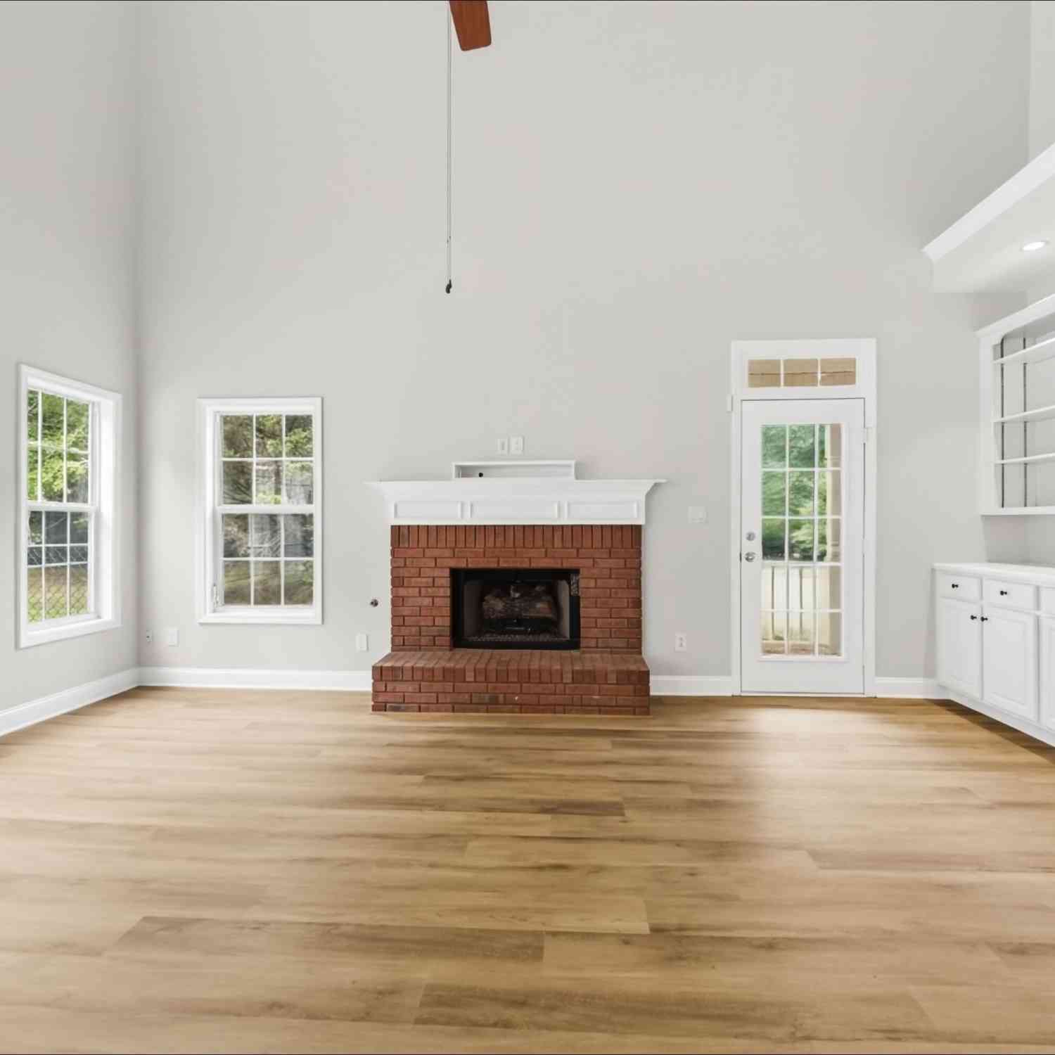Homes For Sale - 190 Jay Trail<br/> Fayetteville, GA 30215