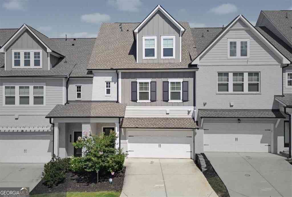 Townhouse For Sale - 2784 Bell Drive SE<br/> Smyrna, GA 30080
