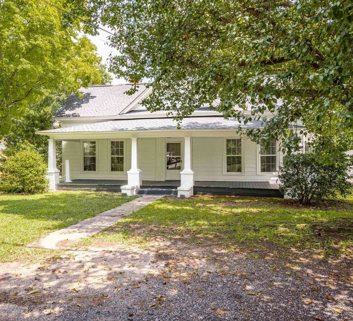 Homes For Sale - 182 Dallas Street<br/> Lincoln County, Lincolnton, GA 30817