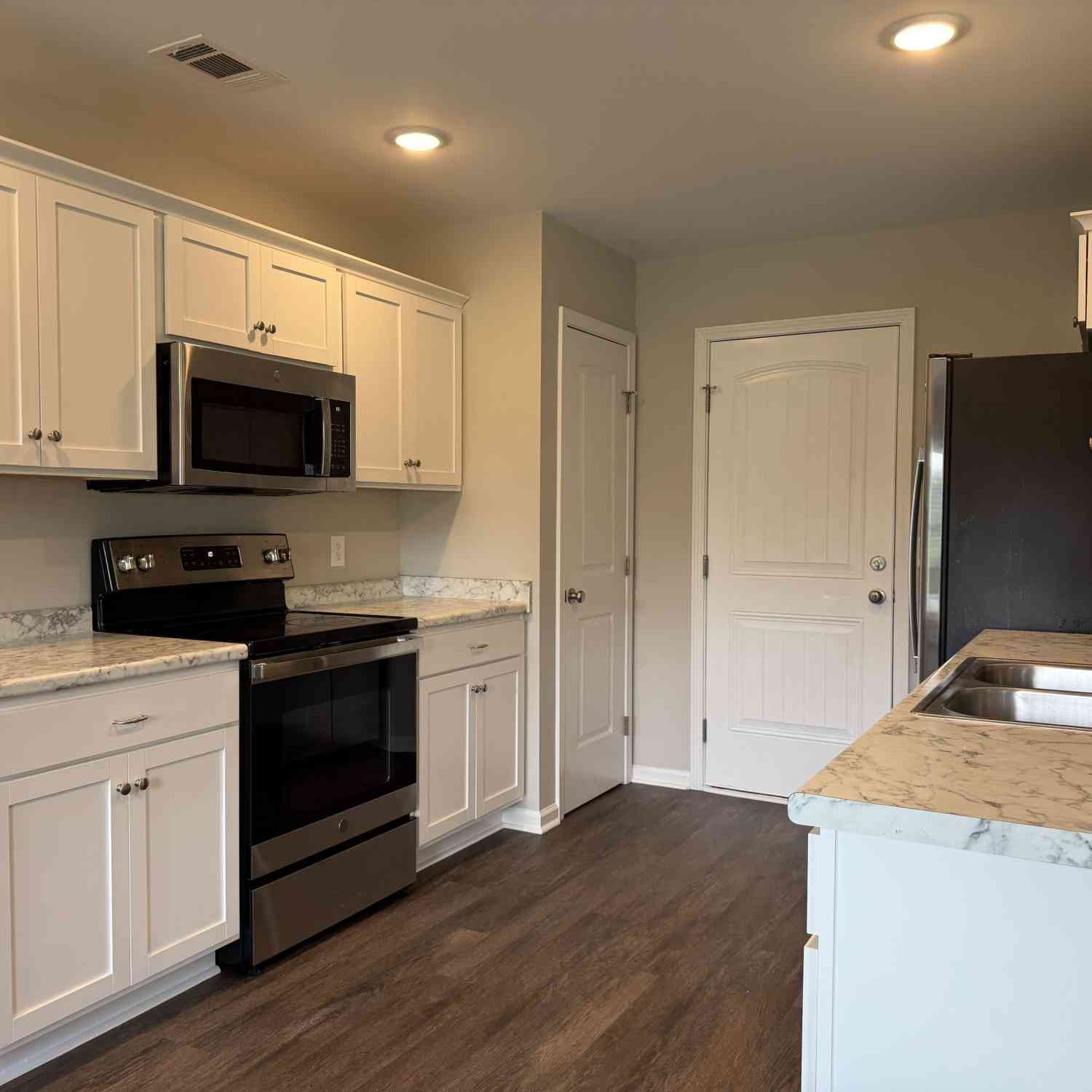 Townhouse For Sale - 141 Callaway Crescent<br/> Statesboro, GA 30458