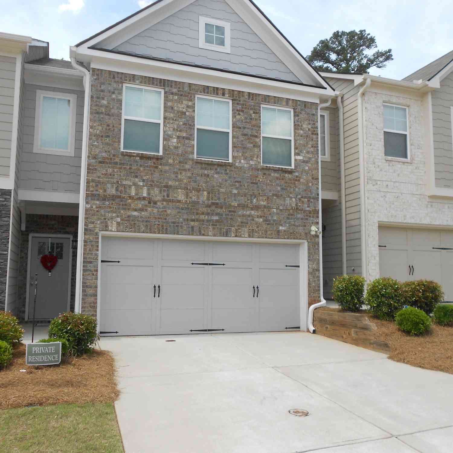 Townhouse For Sale - 2140 Arnage Drive<br/> Dekalb County, Lithonia, GA 30058
