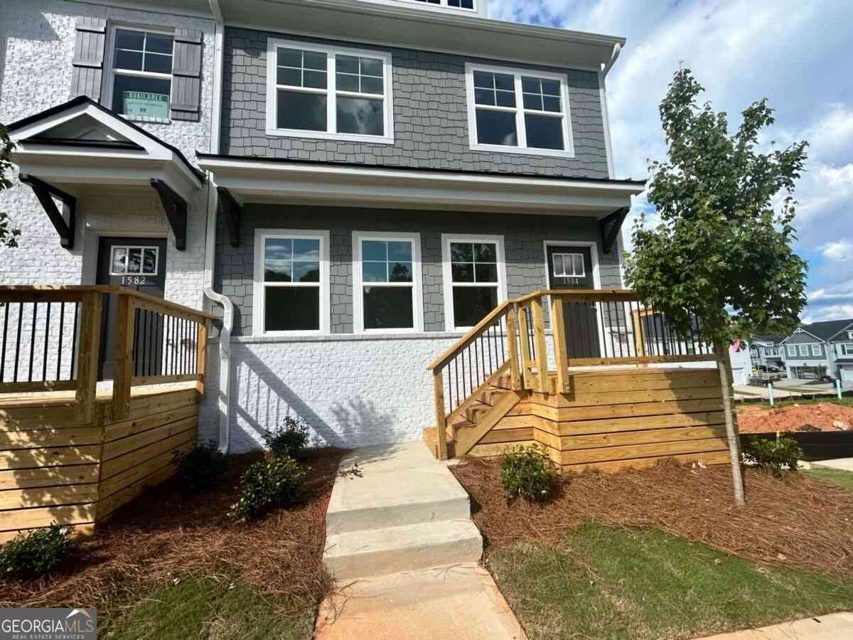 Townhouse For Sale - 1584 Salem Drive #100<br/> Rockdale County, Conyers, GA 30013
