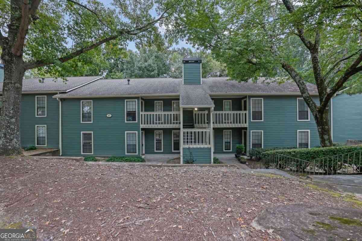 Condo For Sale - 2806 Vinings Central Drive SE #153<br/> Atlanta, GA 30339