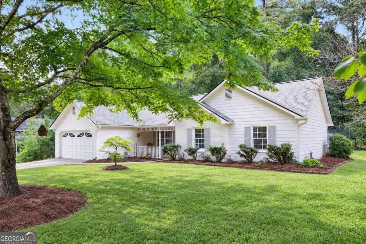 Homes For Sale - 5363 Muirwood Place<br/> Powder Springs, GA 30127