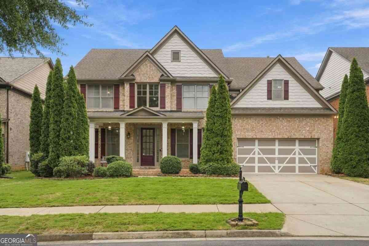 Homes For Sale - 3413 Willow Glen Trail<br/> Suwanee, GA 30024