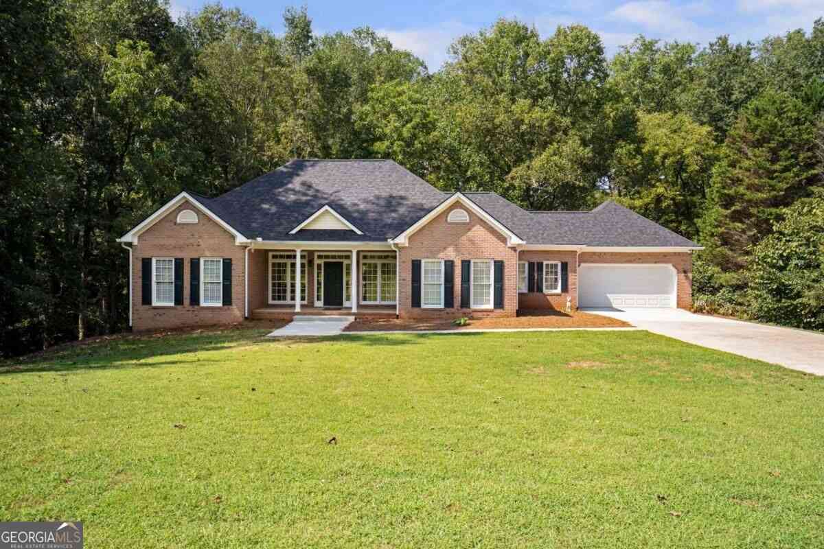 Homes For Sale - 759 Stoneview Drive<br/> Hoschton, GA 30548