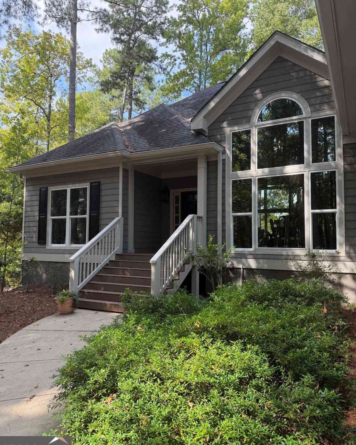 Homes For Sale - 1181 Shoulderbone Circle<br/> Greensboro, GA 30642