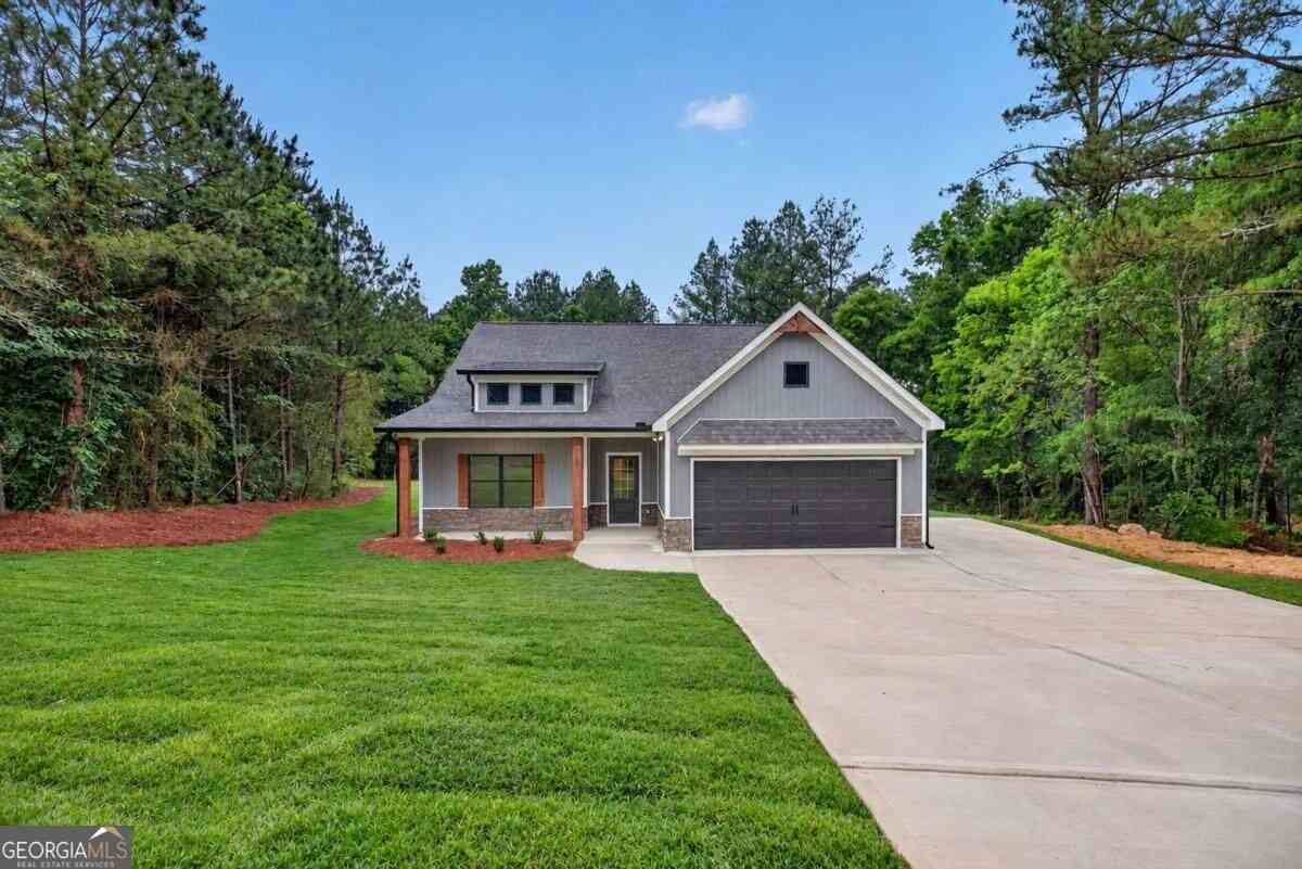 Homes For Sale - 125 Crowe Road<br/> Dallas, GA 30132
