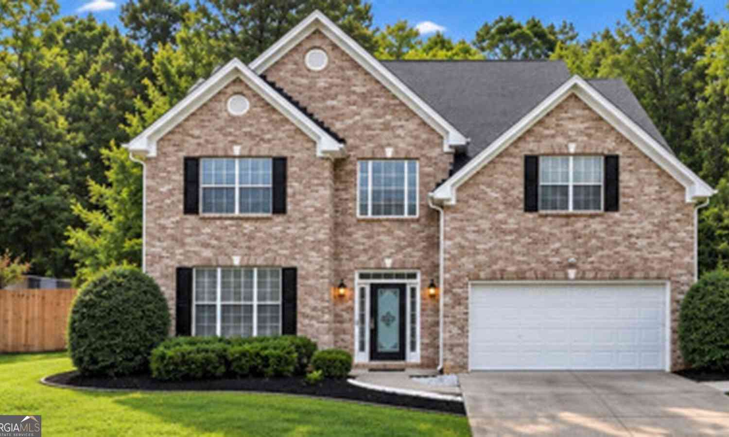 Homes For Sale - 683 Savannah Rose Way<br/> Lawrenceville, GA 30045