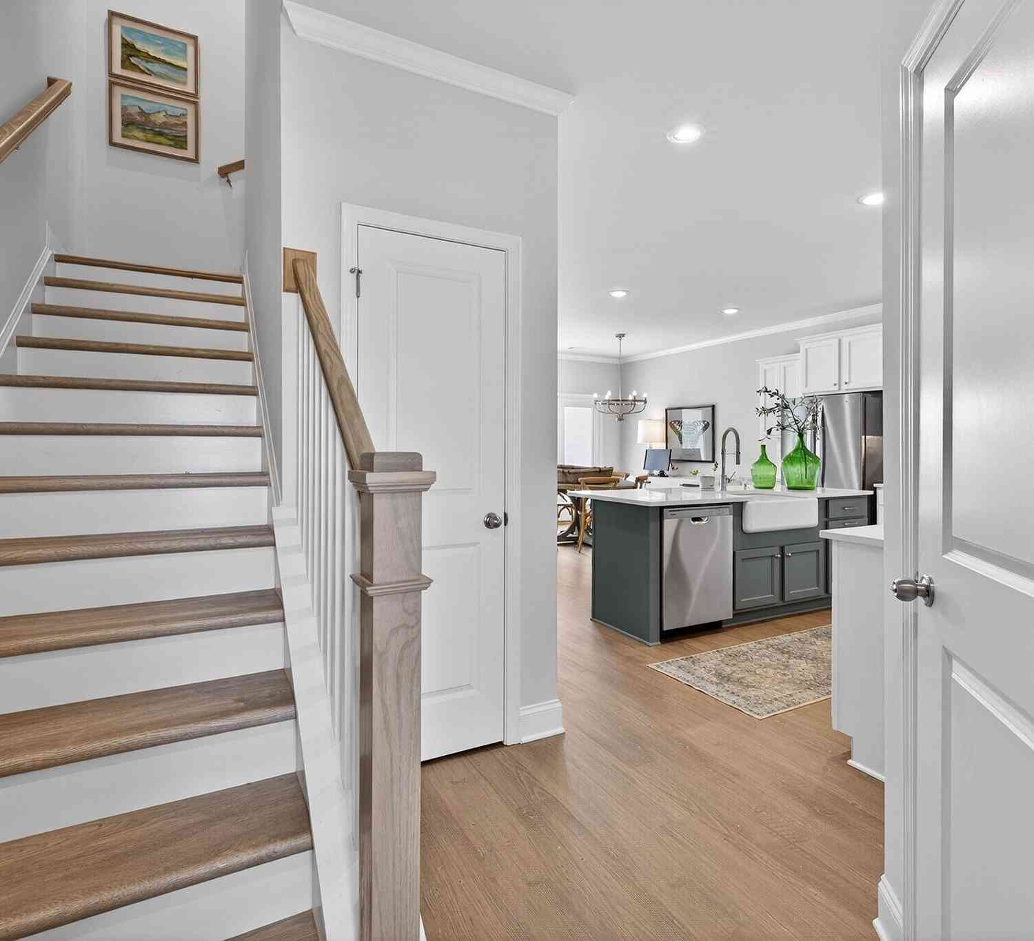 Townhouse For Sale - 1142 Bartlett Trace<br/> Suwanee, GA 30024