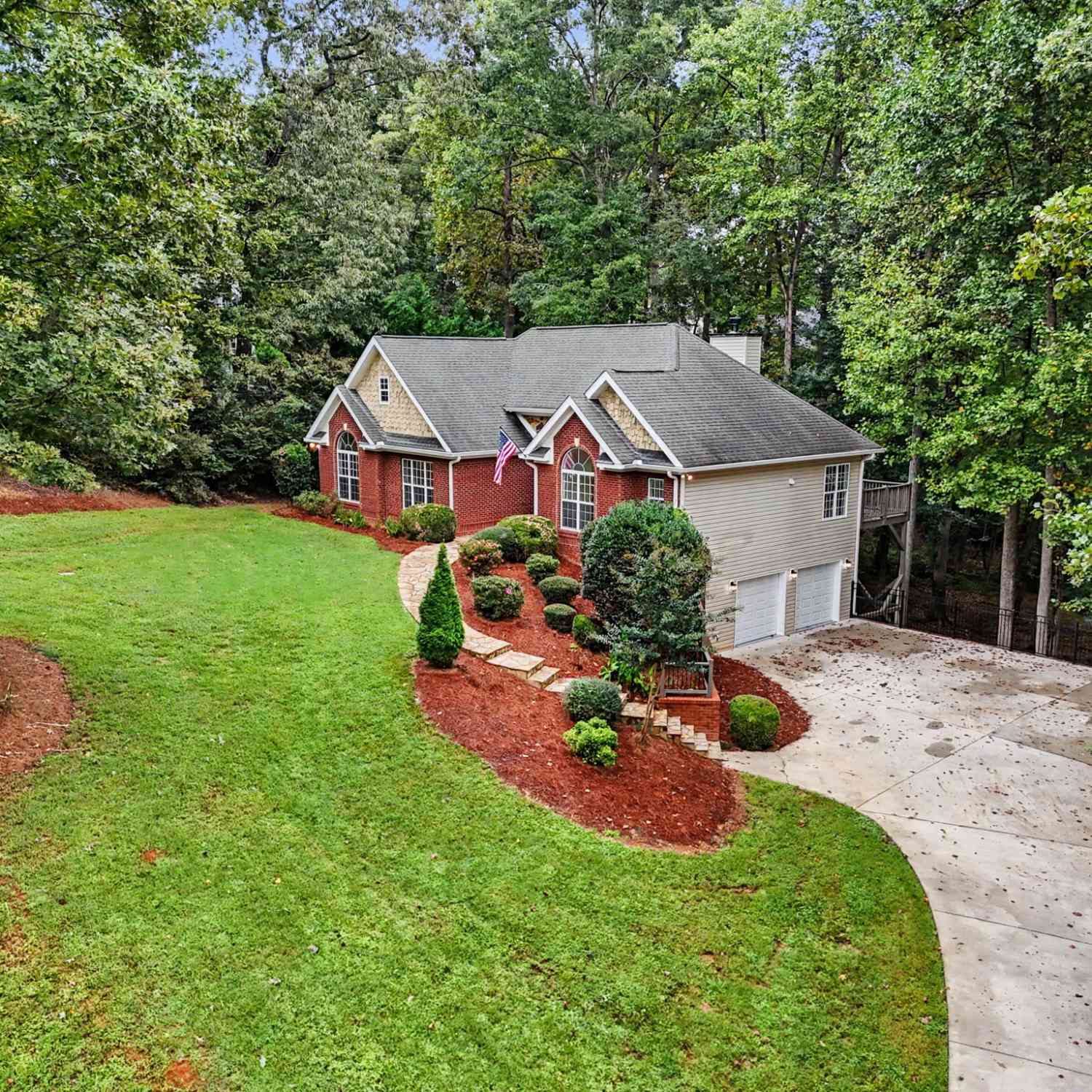 Homes For Sale - 174 Tusquittee Trail<br/> Habersham County, Cornelia, GA 30531