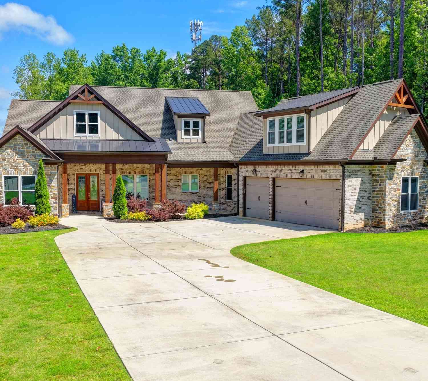 Homes For Sale - 1294 Rock Springs Road<br/> Buford, GA 30519