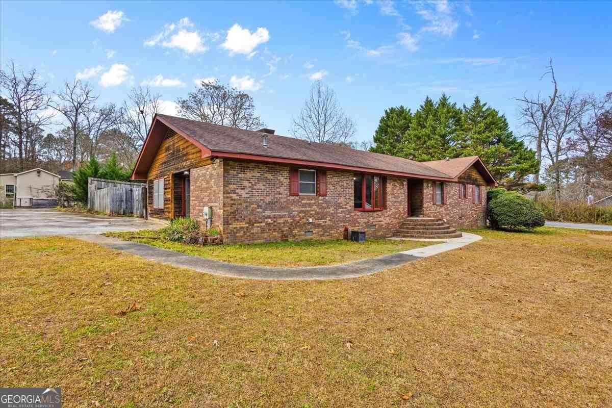 Homes For Sale - 202 Ridgewood Road<br/> Cedartown, GA 30125