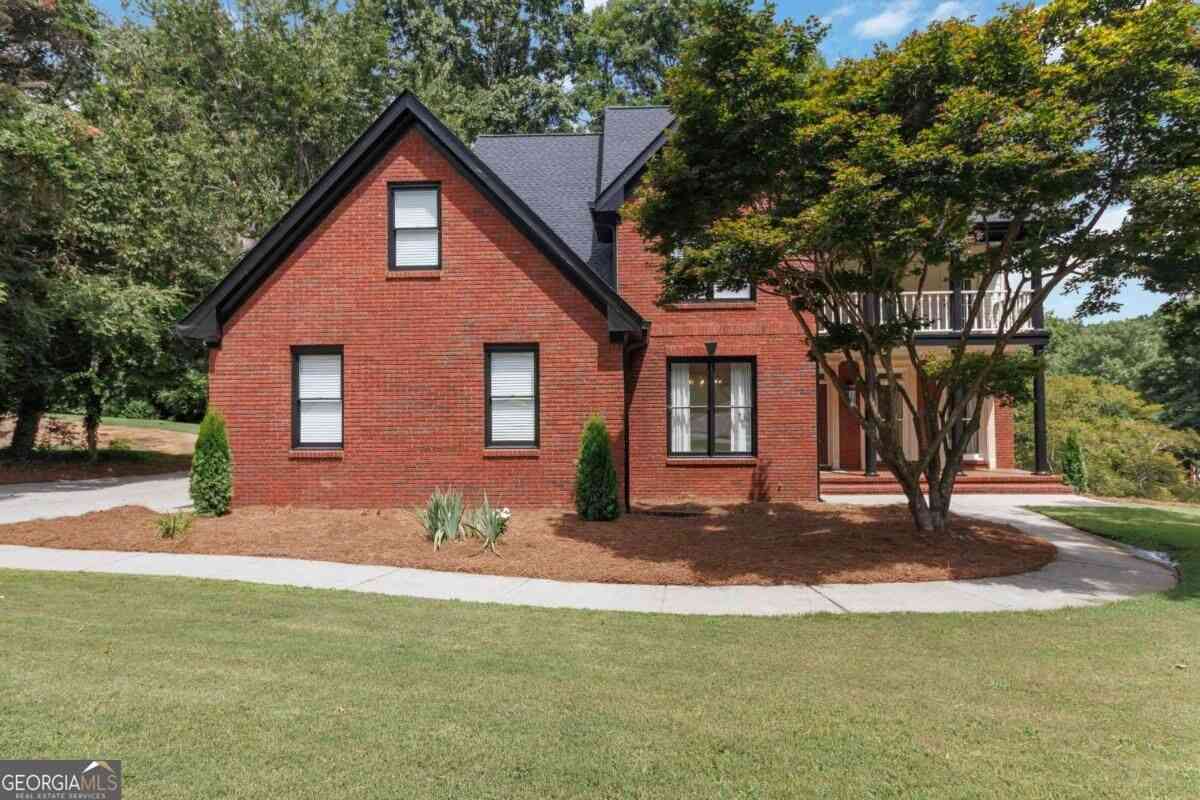 Homes For Sale - 3355 Kates Way<br/> Duluth, GA 30097