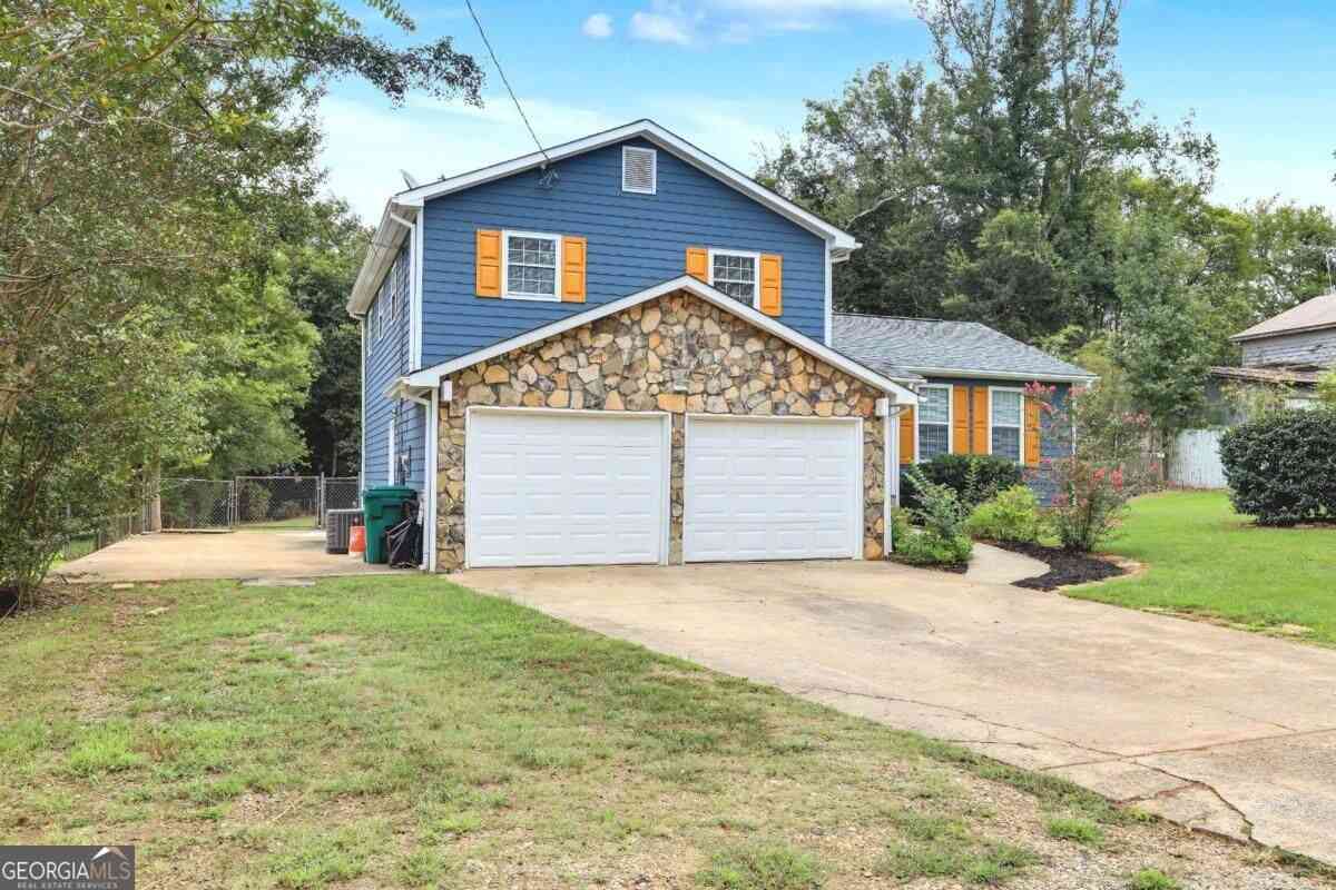 Homes For Sale - 3447 Trickum Road<br/> Woodstock, GA 30188