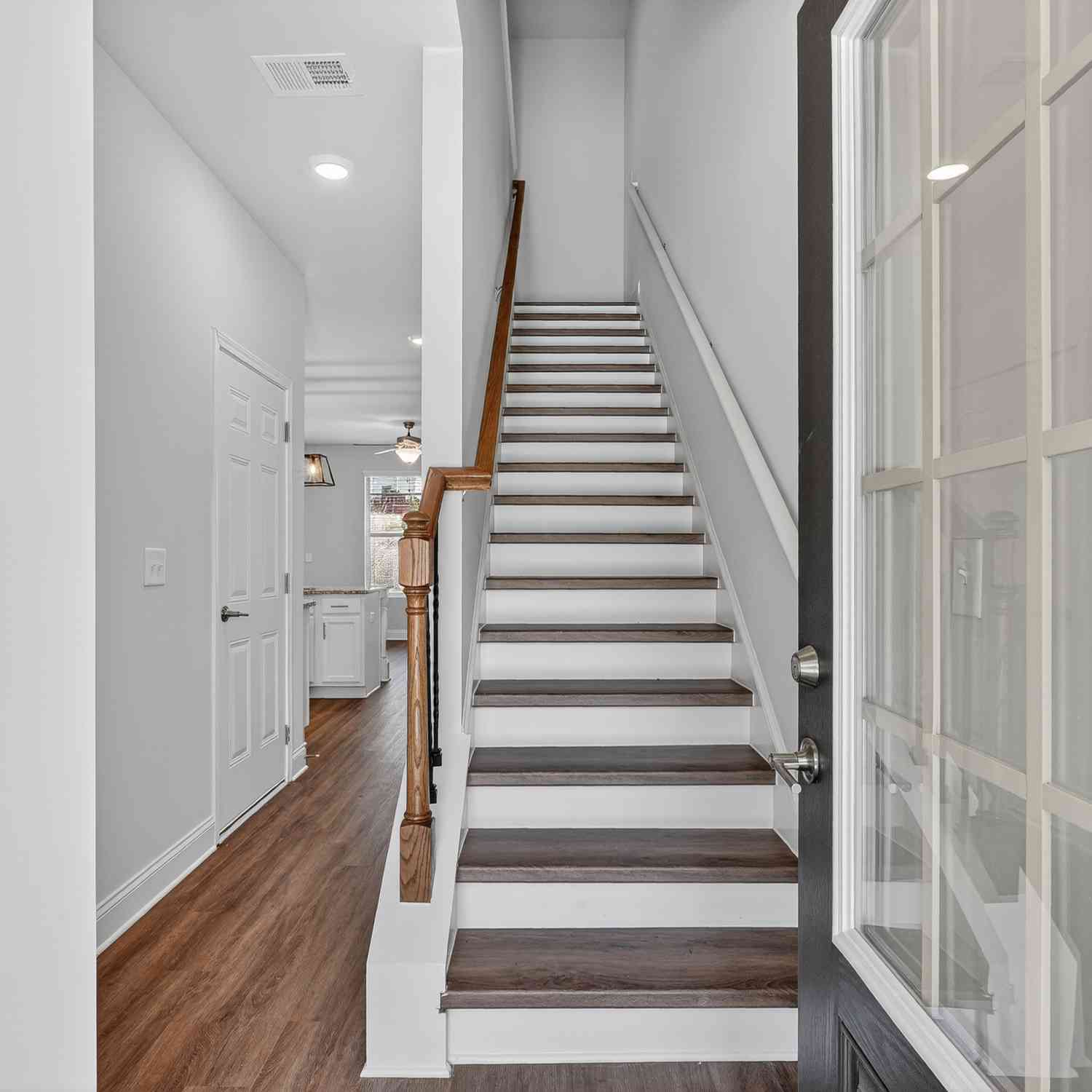 Townhouse For Sale - 6210 Ripple Way #90<br/> South Fulton, GA 30349