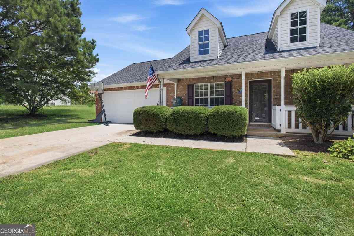 Homes For Sale - 306 Ponderosa Trail<br/> Henry County, Jackson, GA 30233