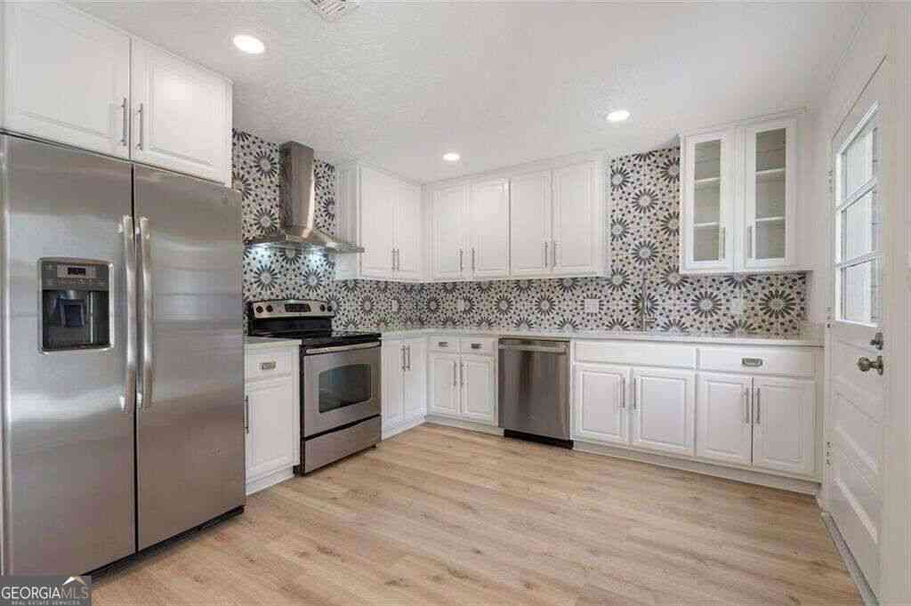 Condo For Sale - 5034 Meadow Lane<br/> Marietta, GA 30068