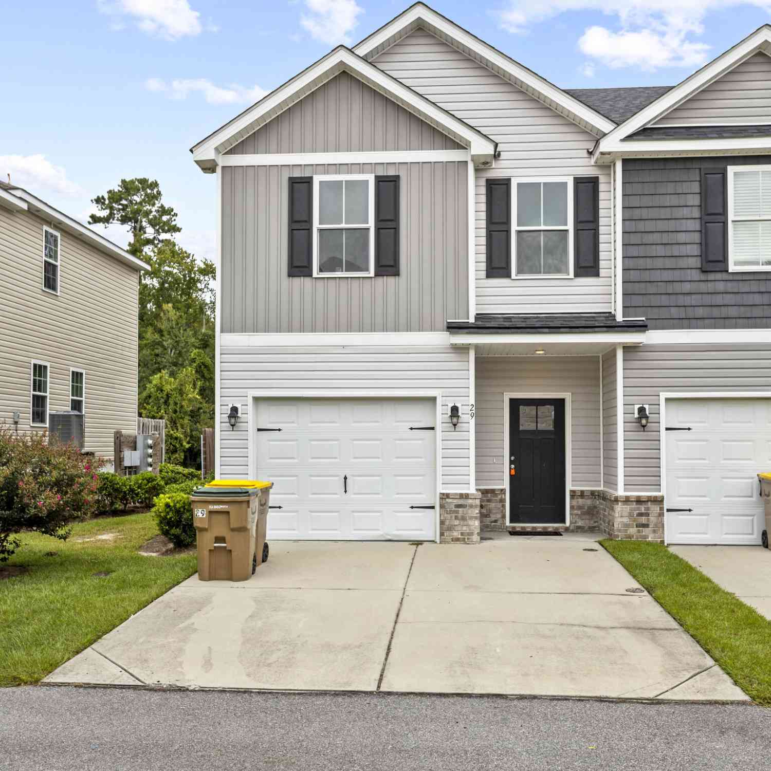 Townhouse For Sale - 29 Leaf Court<br/> Richmond Hill, GA 31324